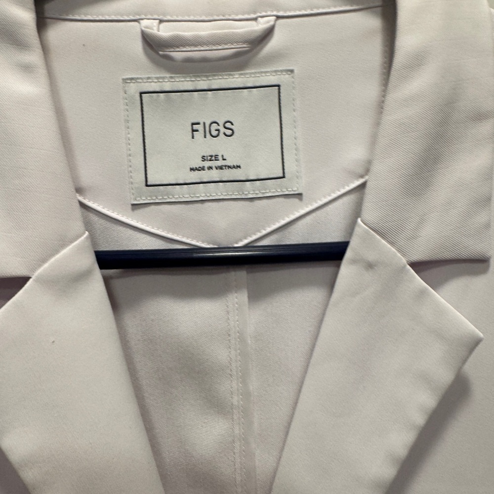Figs Women's Bellevue Slim Long Lab Coat - Picture 3 of 5